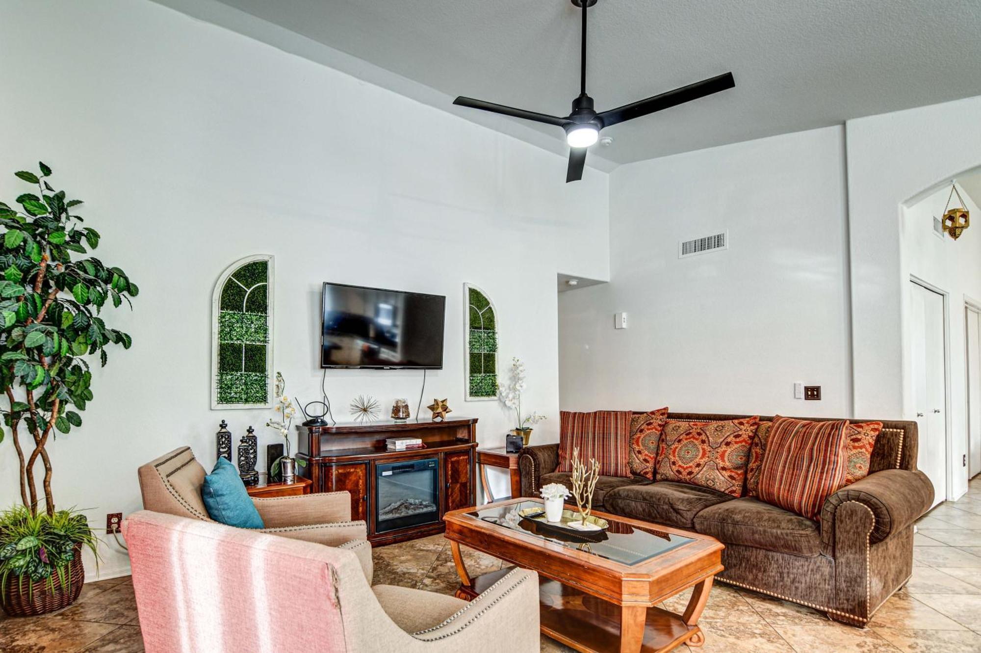 Villa Route 66 Oasis In Downtown Gilbert With Heated Pool & Mini Golf Extérieur photo
