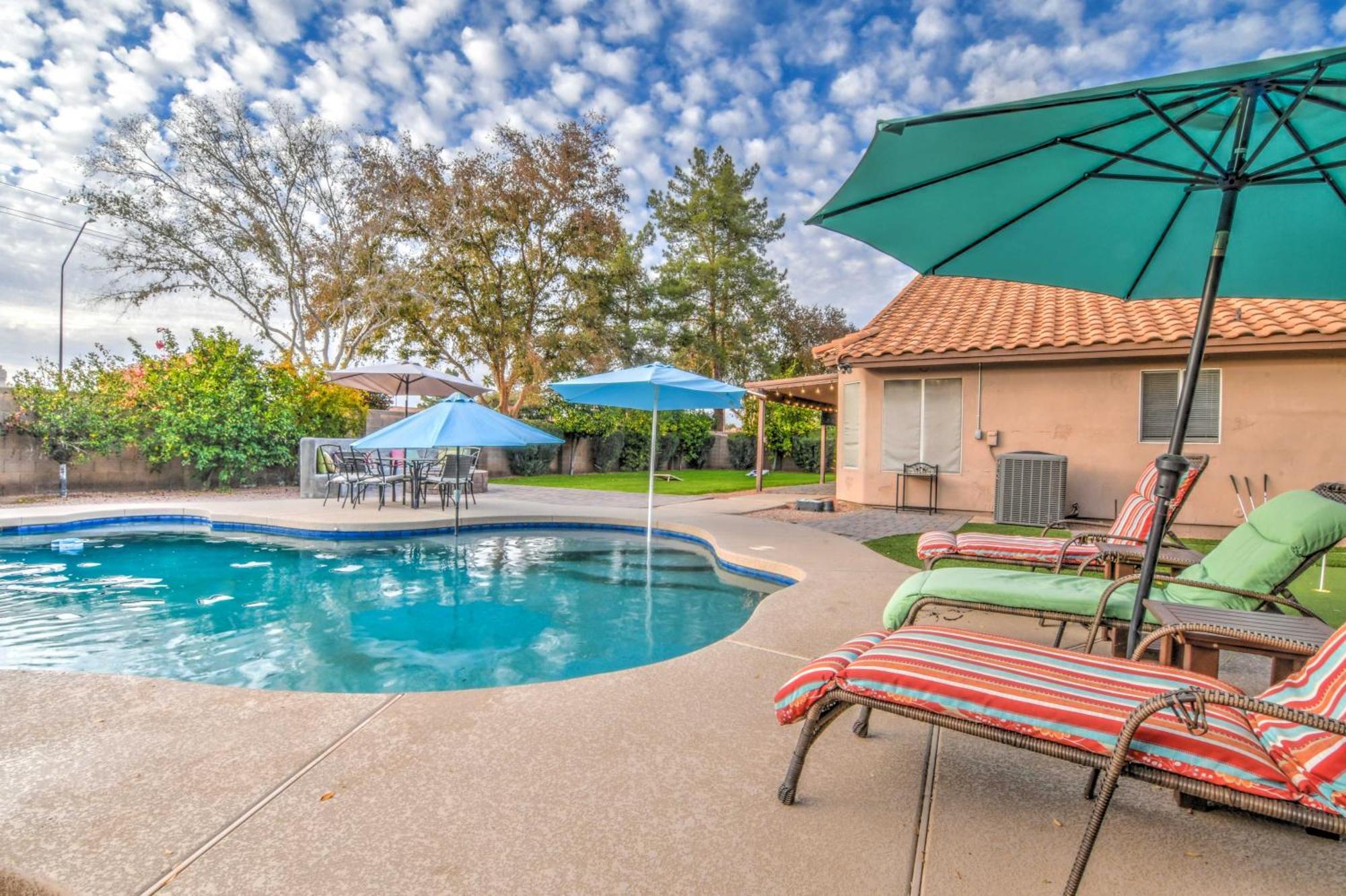 Villa Route 66 Oasis In Downtown Gilbert With Heated Pool & Mini Golf Extérieur photo