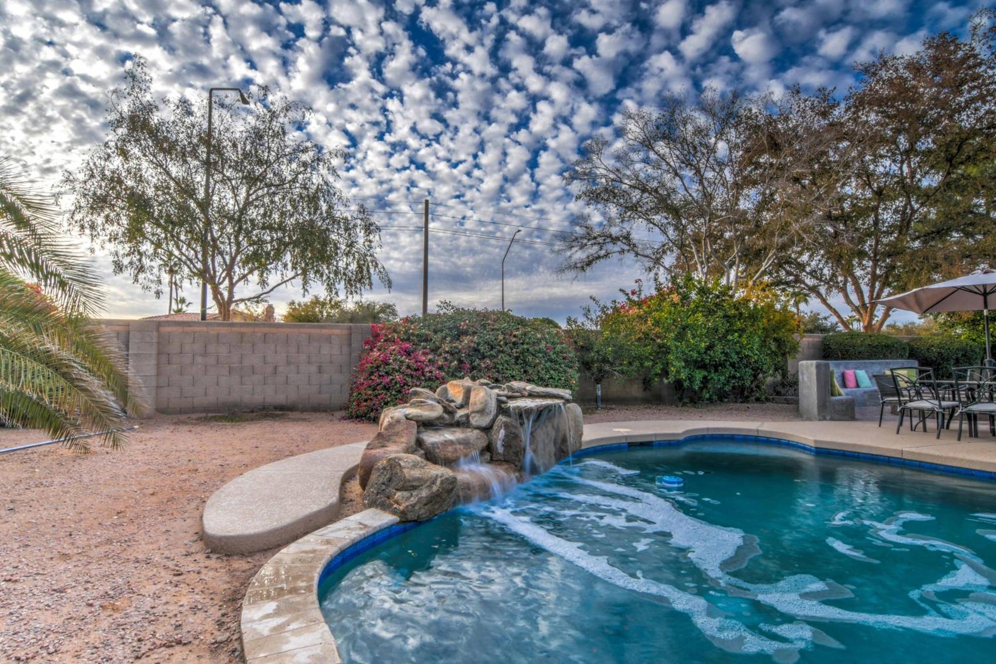 Villa Route 66 Oasis In Downtown Gilbert With Heated Pool & Mini Golf Extérieur photo