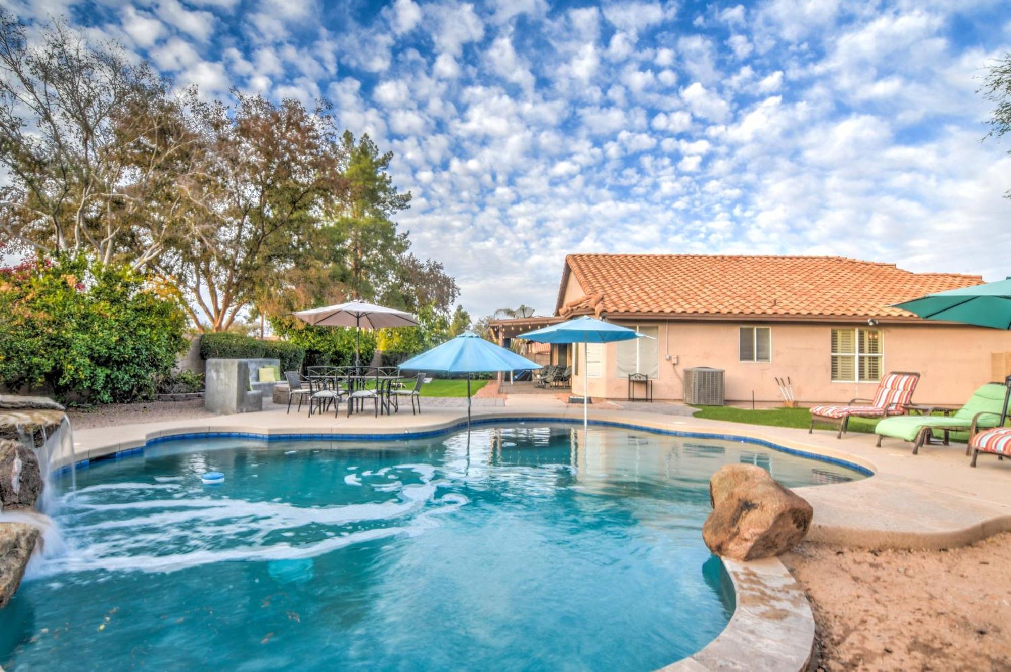 Villa Route 66 Oasis In Downtown Gilbert With Heated Pool & Mini Golf Extérieur photo