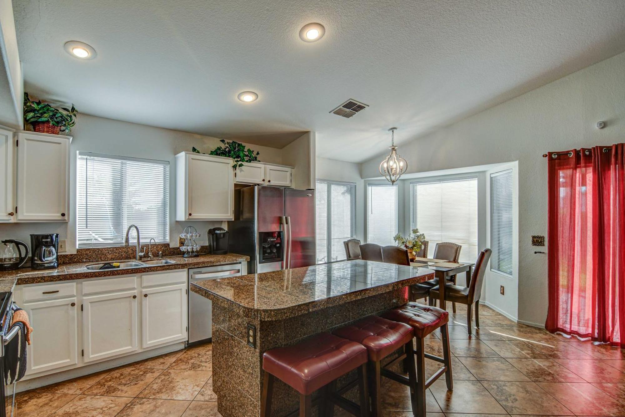 Villa Route 66 Oasis In Downtown Gilbert With Heated Pool & Mini Golf Extérieur photo