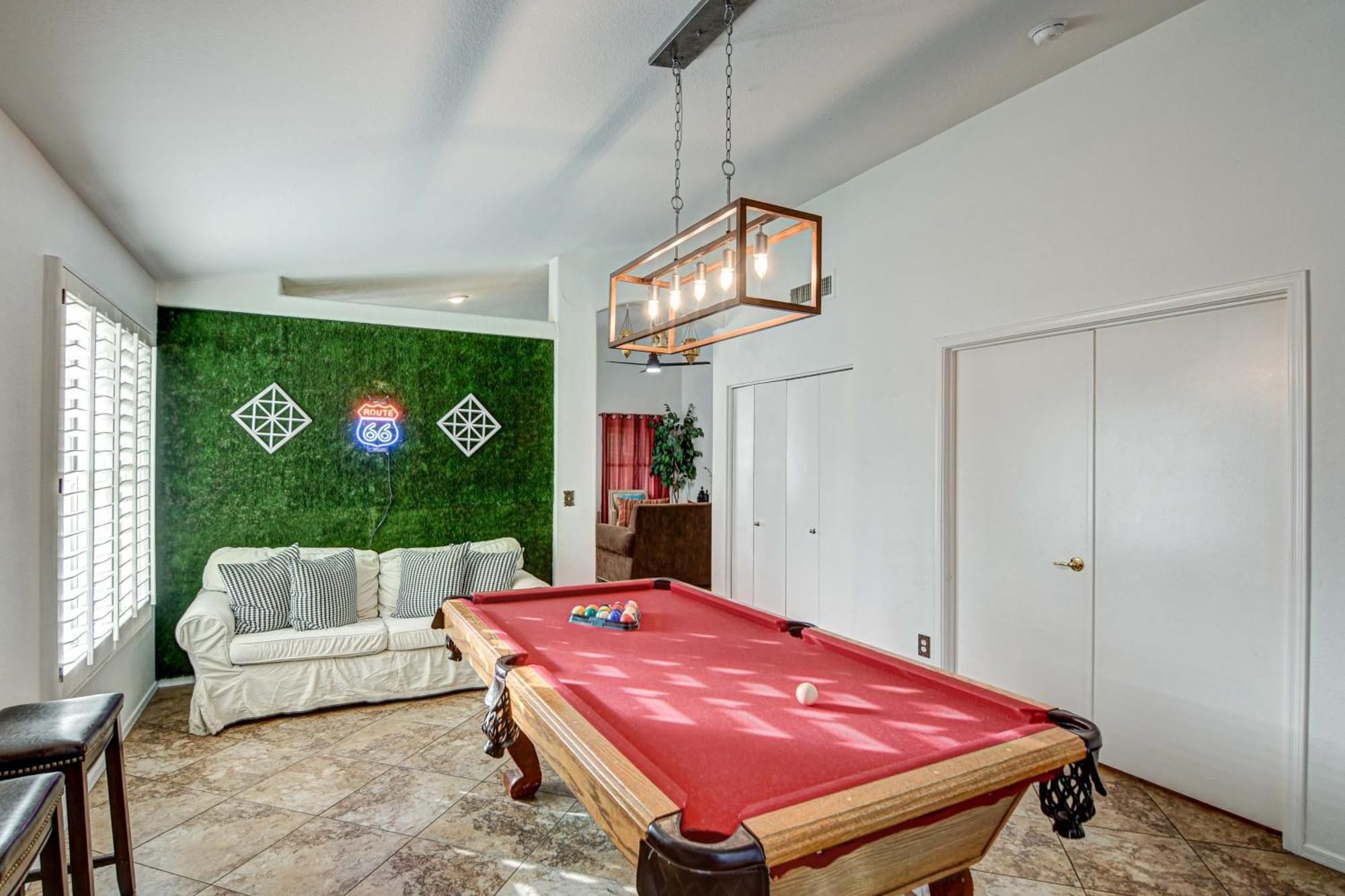 Villa Route 66 Oasis In Downtown Gilbert With Heated Pool & Mini Golf Extérieur photo