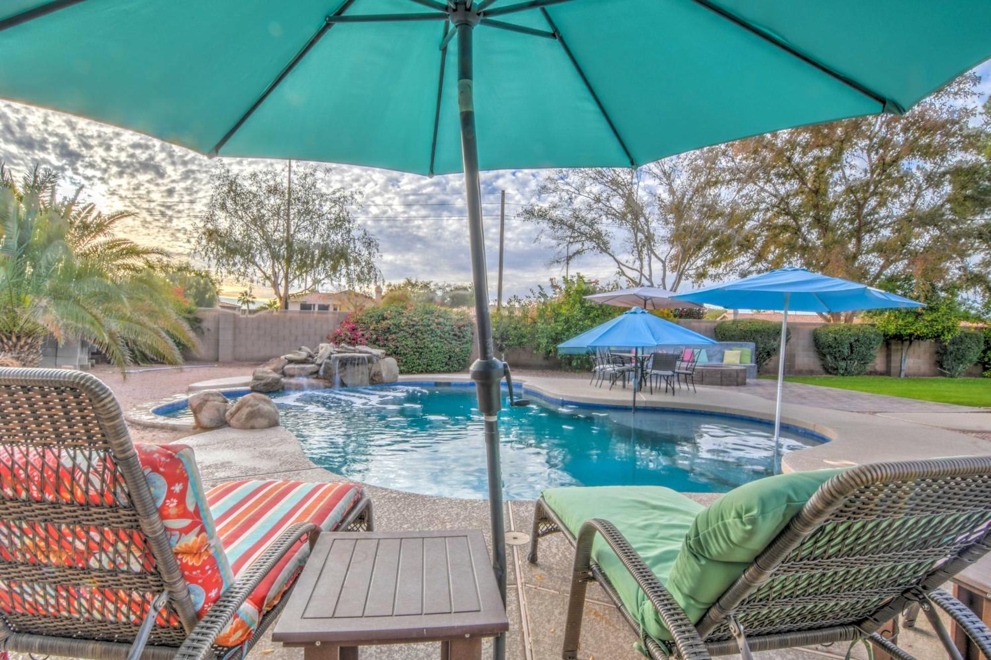 Villa Route 66 Oasis In Downtown Gilbert With Heated Pool & Mini Golf Extérieur photo